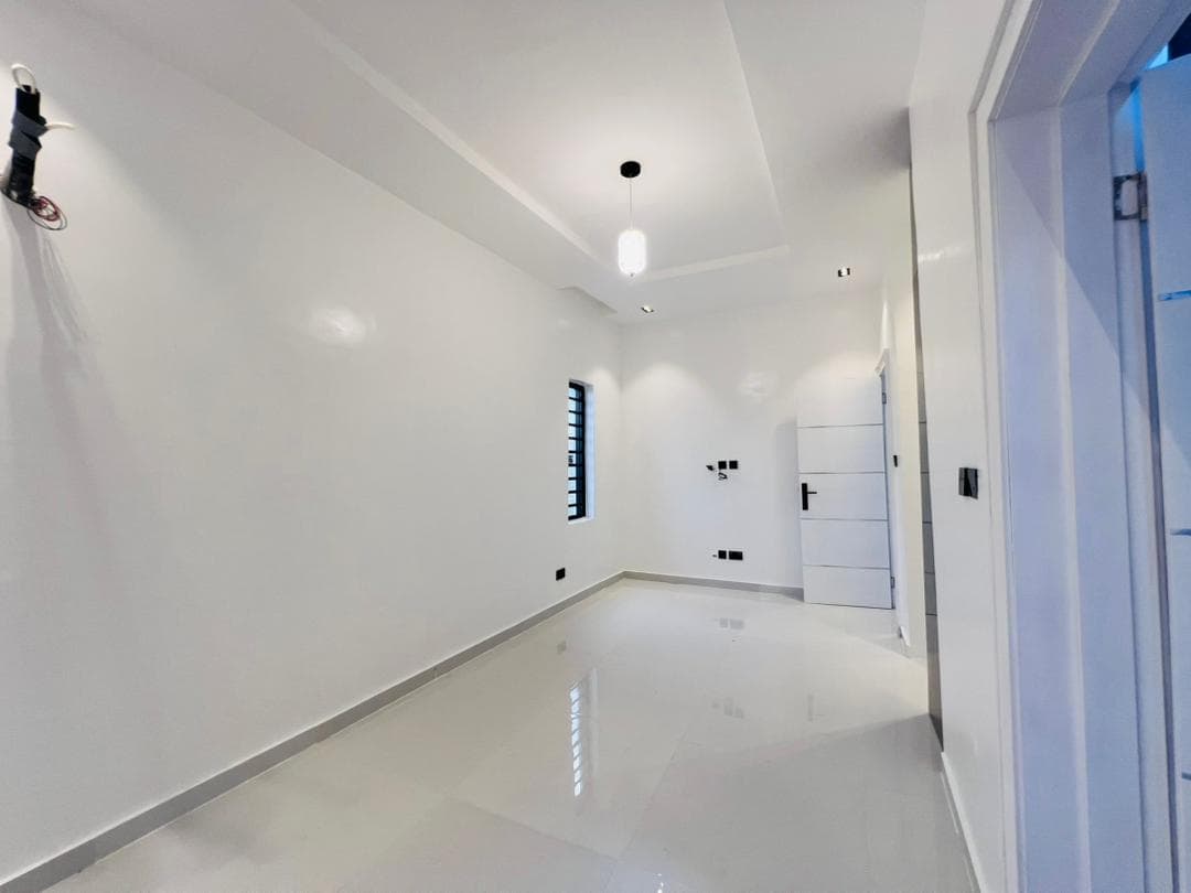 4BEDS| AJAH LEKKI LAGOS — photo 3