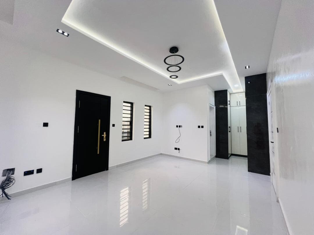 4BEDS| AJAH LEKKI LAGOS — photo 2