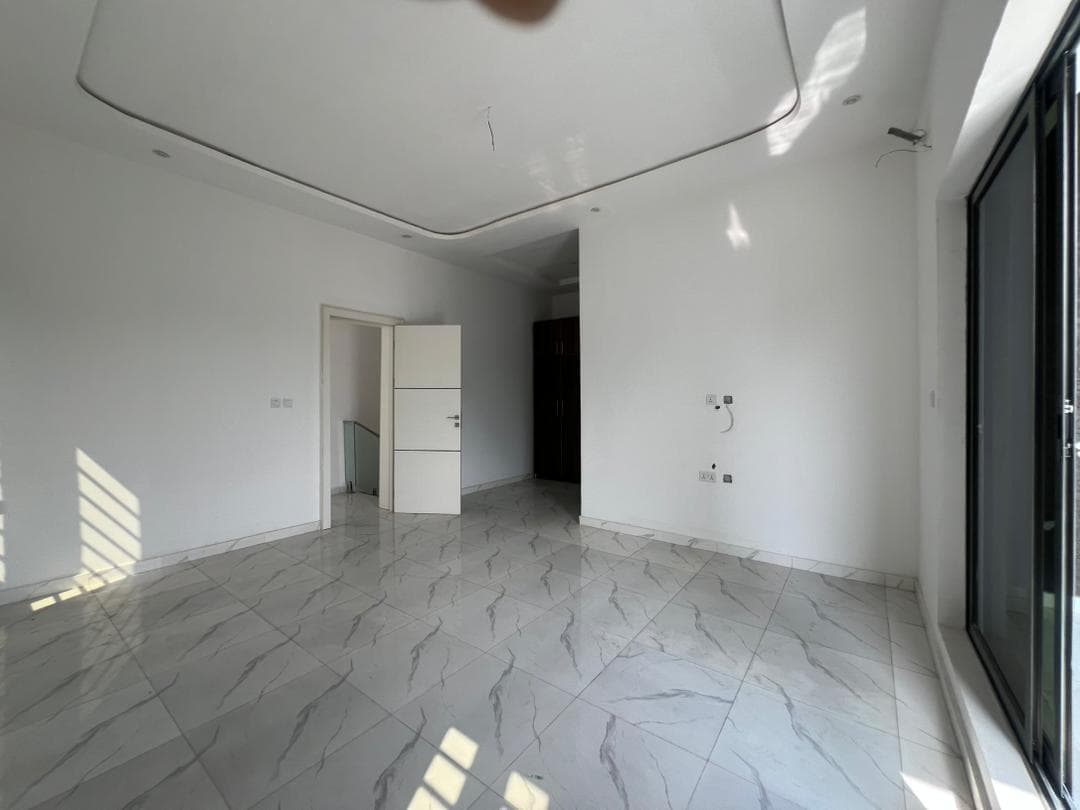 4BEDS|| AJAH LEKKI LAGOS